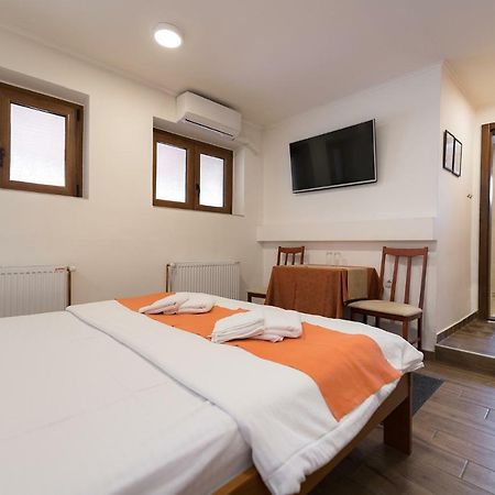 Rooms Gat Subotica Esterno foto