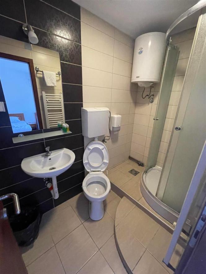 Rooms Gat Subotica Esterno foto