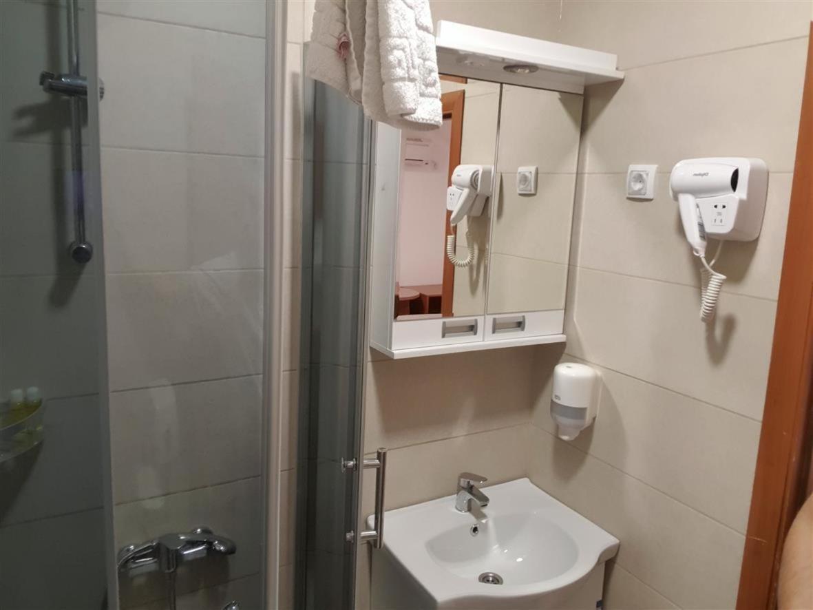 Rooms Gat Subotica Esterno foto